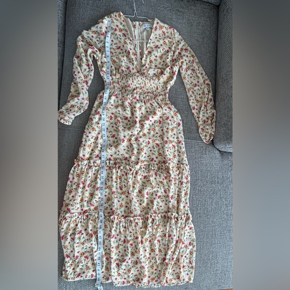 Lost + Wander Tiered Floral Smocked Midi Dress – Size S ( excellent condition ) - Picture 10 of 13